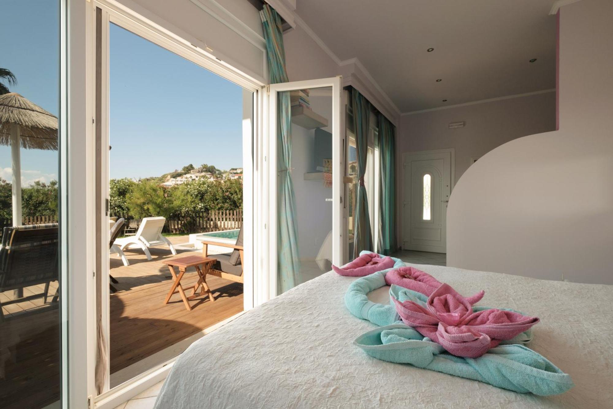 Margarita'S Luxury Suites 阿吉欧史芬尼 外观 照片