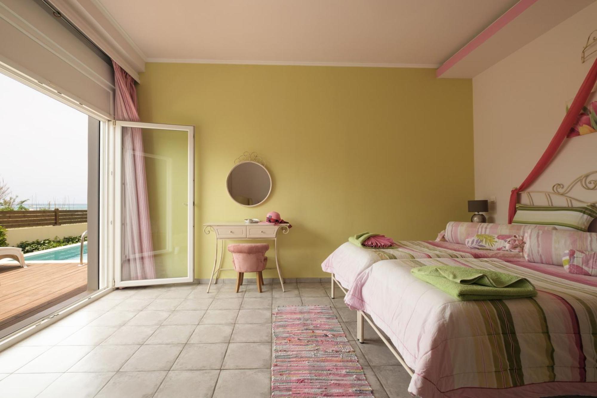 Margarita'S Luxury Suites 阿吉欧史芬尼 外观 照片