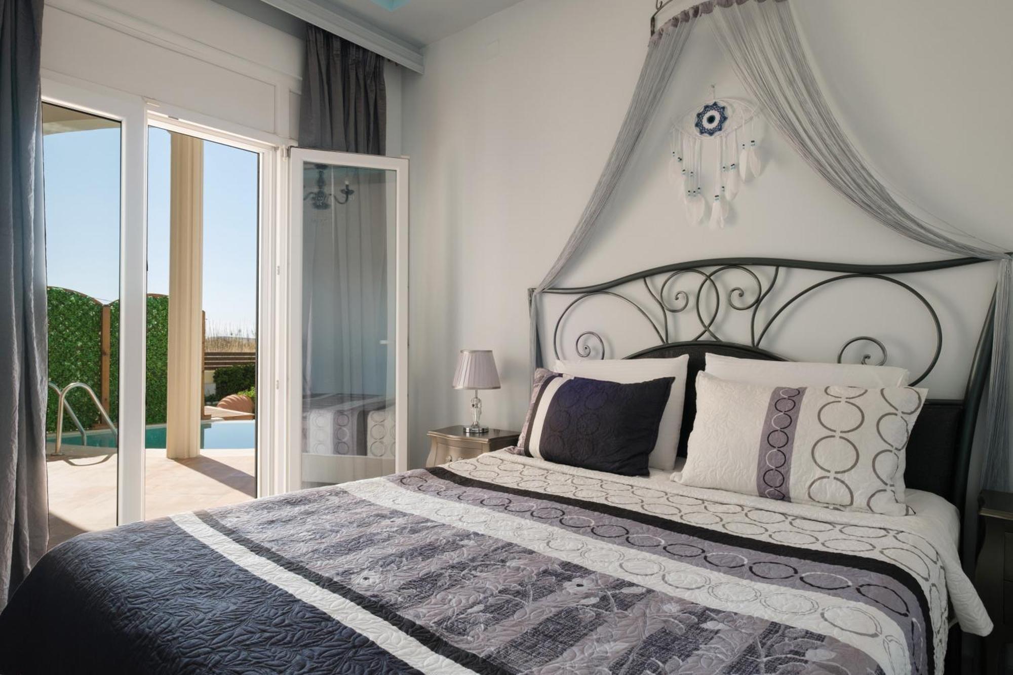 Margarita'S Luxury Suites 阿吉欧史芬尼 外观 照片